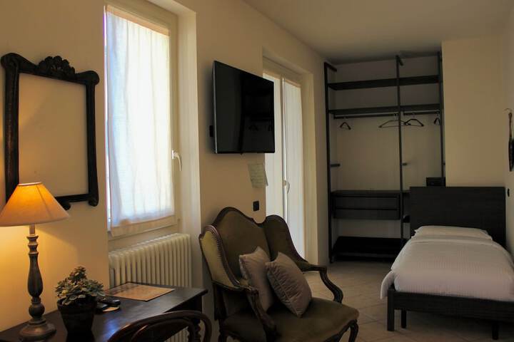 Room 48 of 140