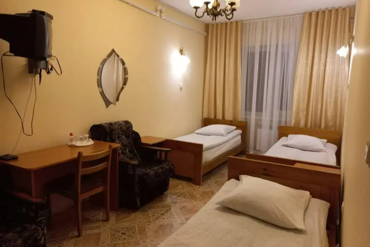 Room 12 of 14