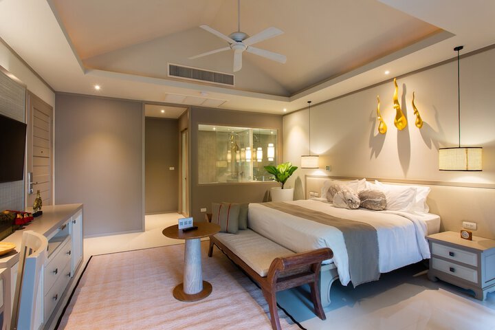 Room 18 of 128
