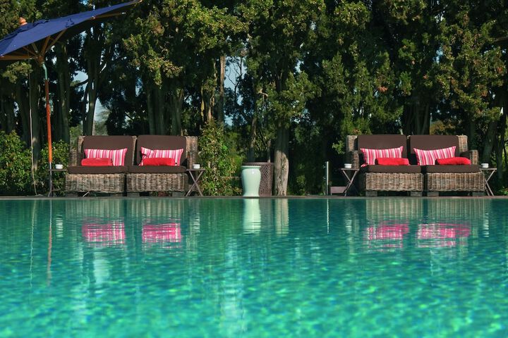 Hotel Pool