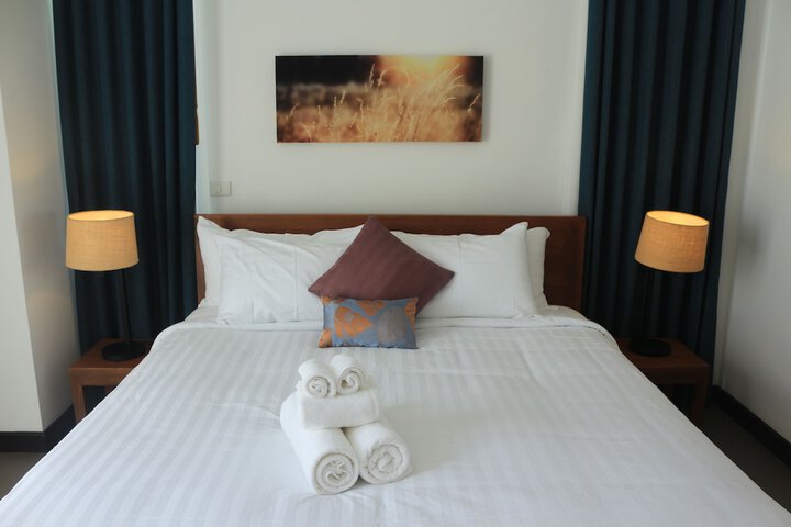 Room 6 of 150