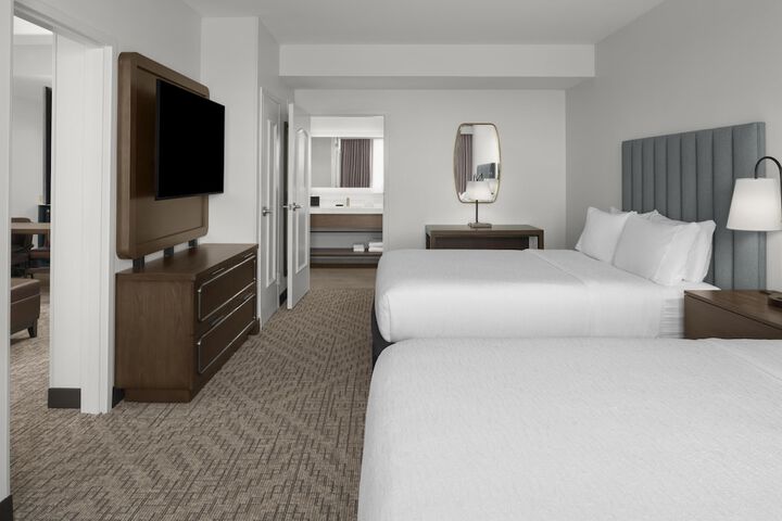 Room 10 of 47