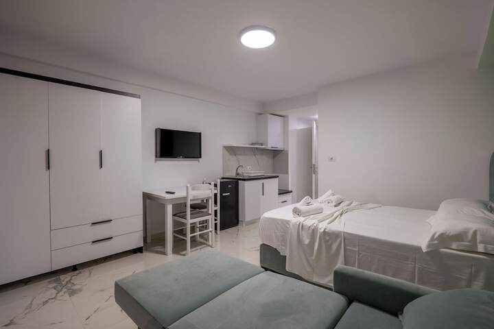 Room 26 of 131