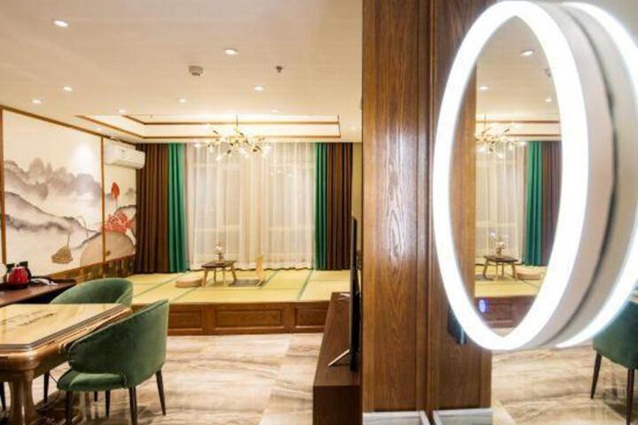 Haocai Life Hotel