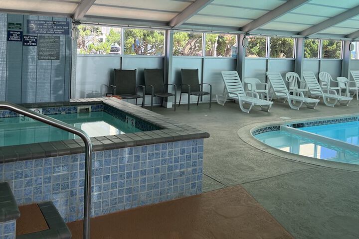 Pool 8 of 17