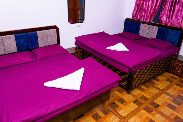 Room 10 of 30