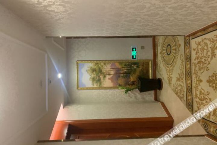 Hotel Interior 4 of 20