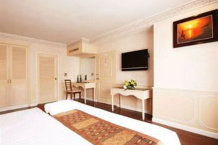 Room 35 of 50