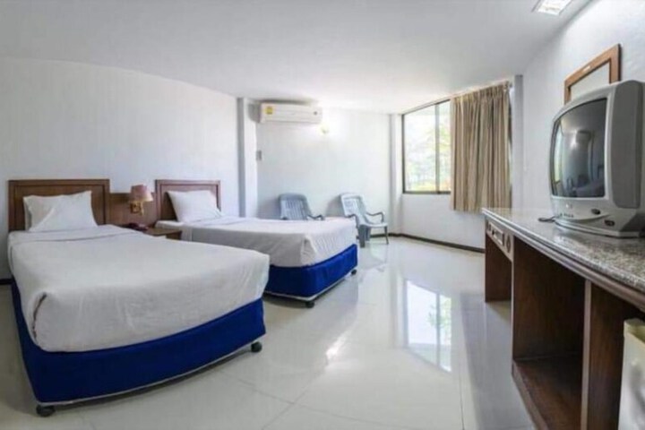 Room 3 of 15