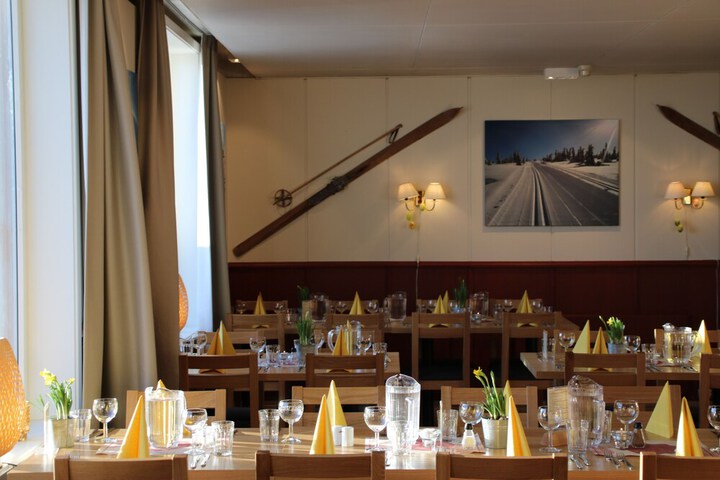 Dining 99 of 127