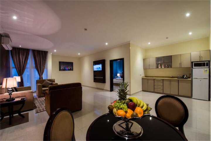 Room 16 of 28