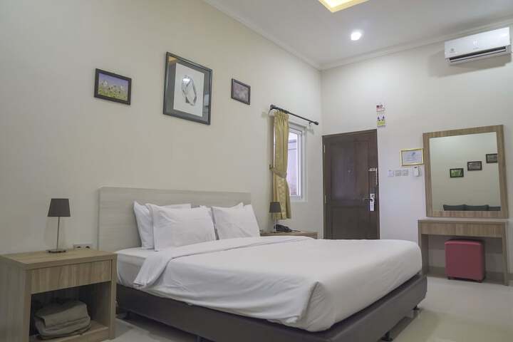Room 13 of 54