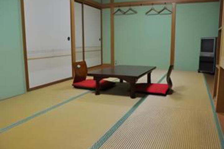 Room 22 of 23