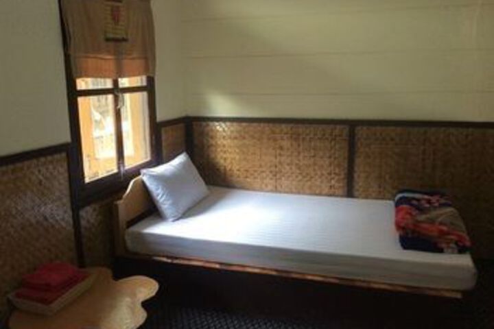 Room 8 of 23