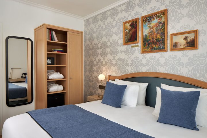 Room 37 of 70