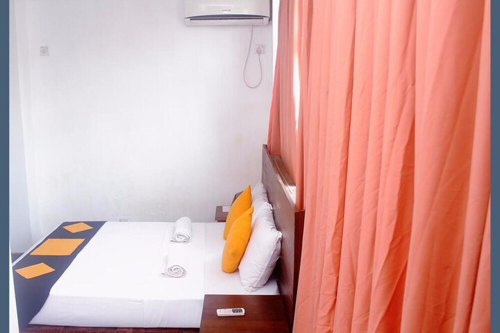 Room 2 of 23