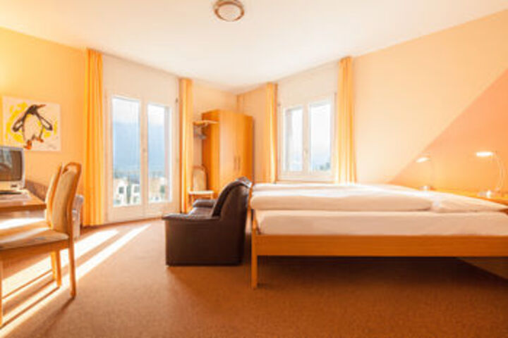 Room 43 of 108