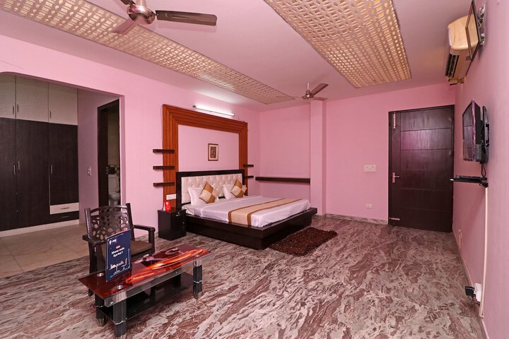 Room 14 of 17
