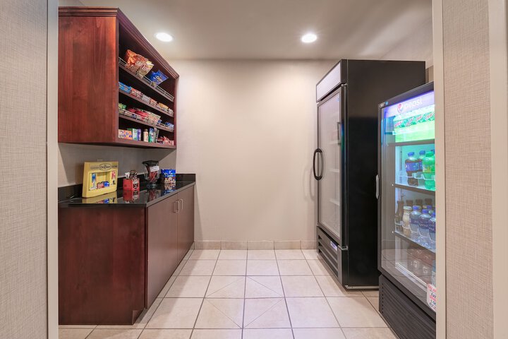 Snack bar