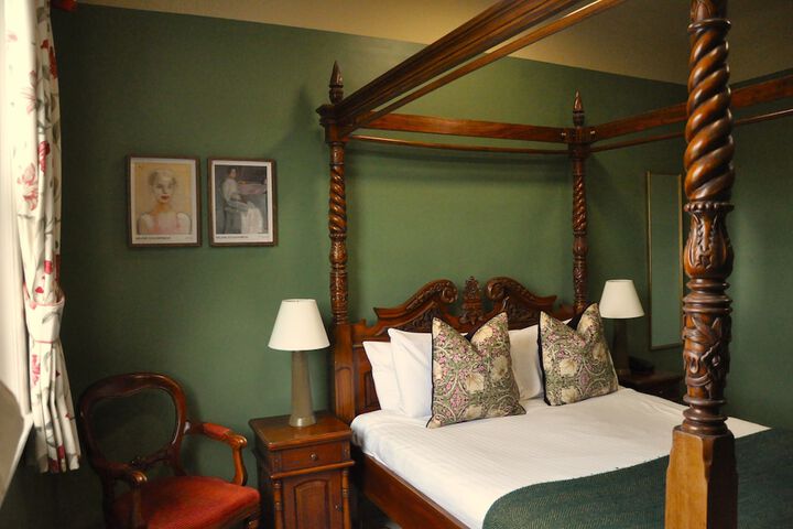 Room 22 of 59