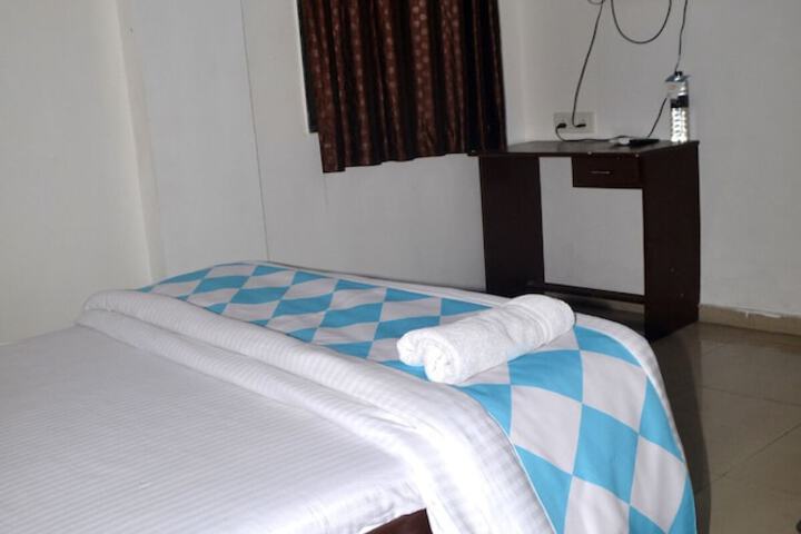 Room 6 of 39