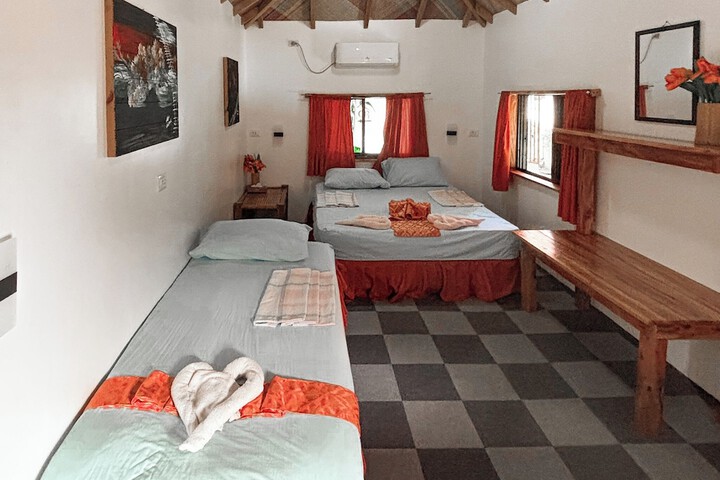 Room 9 of 29