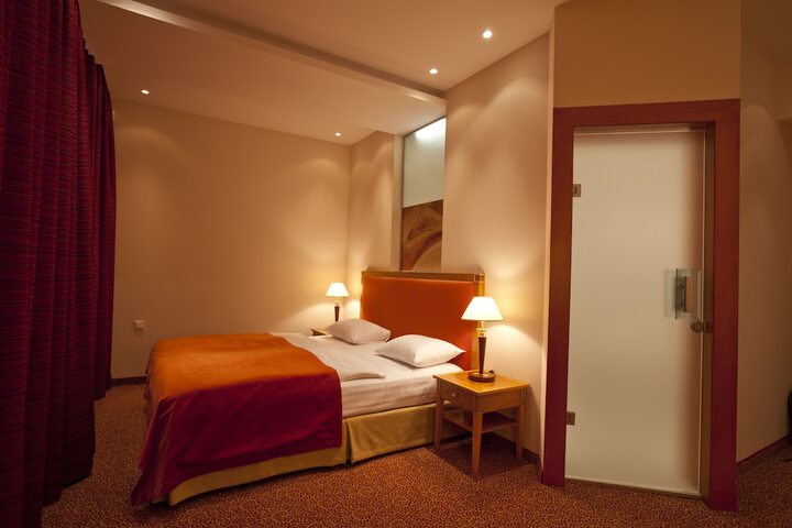 Room 5 of 51