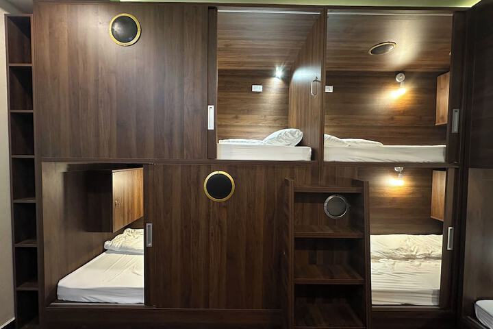 Room 9 of 53