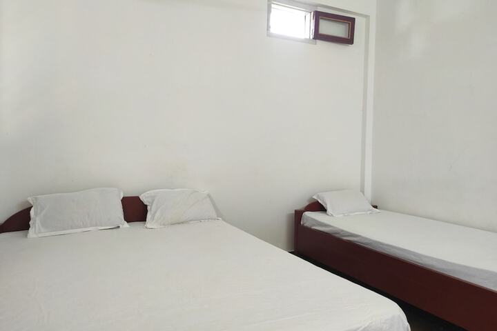 Room 5 of 31