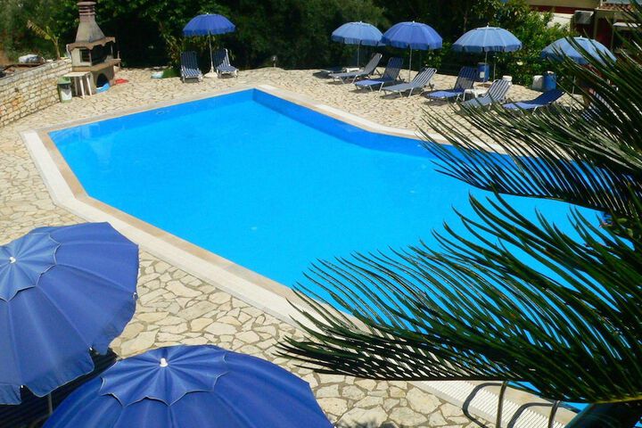 Hotel with Pool