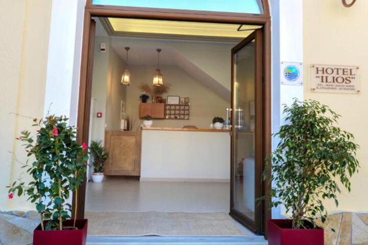 Ilios Hotel