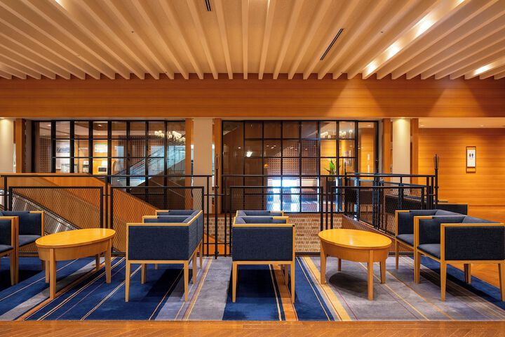 Hotel Lobby