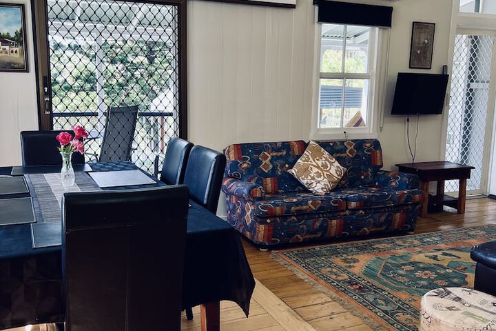 Room 27 of 96
