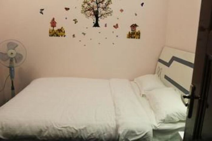 Room 4 of 31