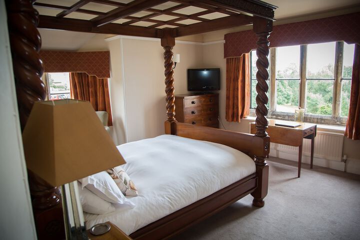 Room 5 of 48