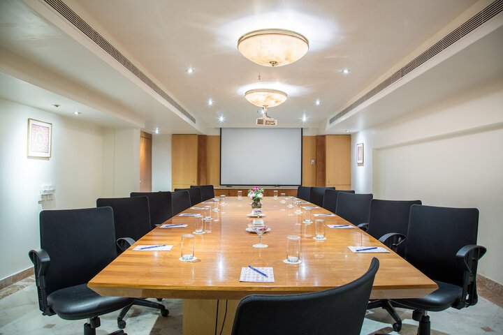 Business Center 39 of 49