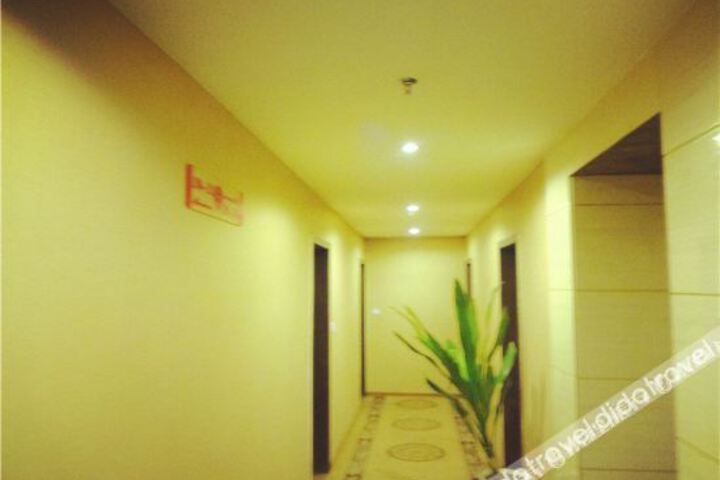 Hotel Interior 10 of 25