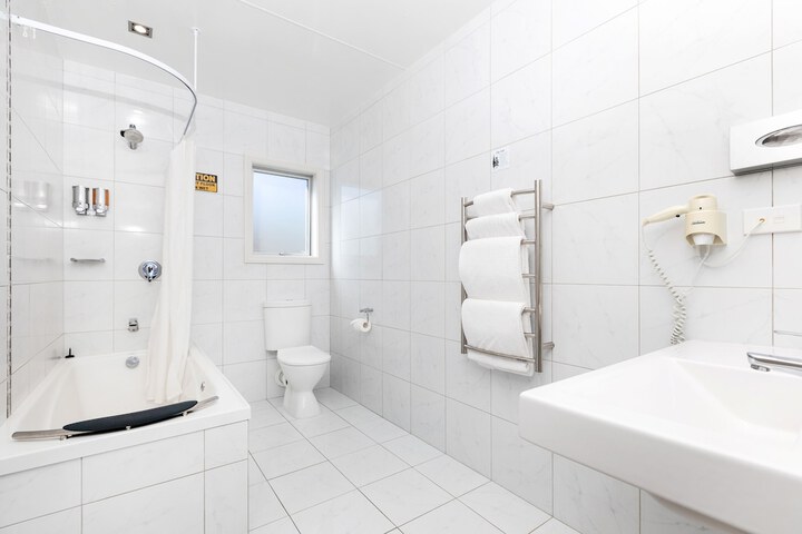 Clean Restrooms