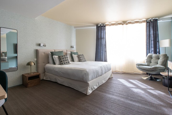 Room 4 of 47