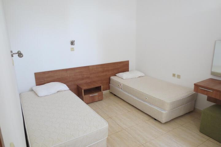 Room 8 of 19