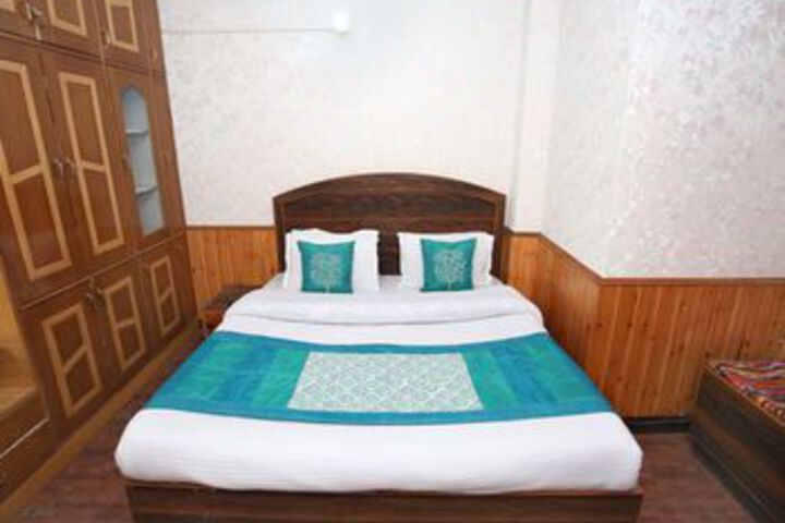 OYO 10305 Home 1 BHK Himsutra Bhattakufar