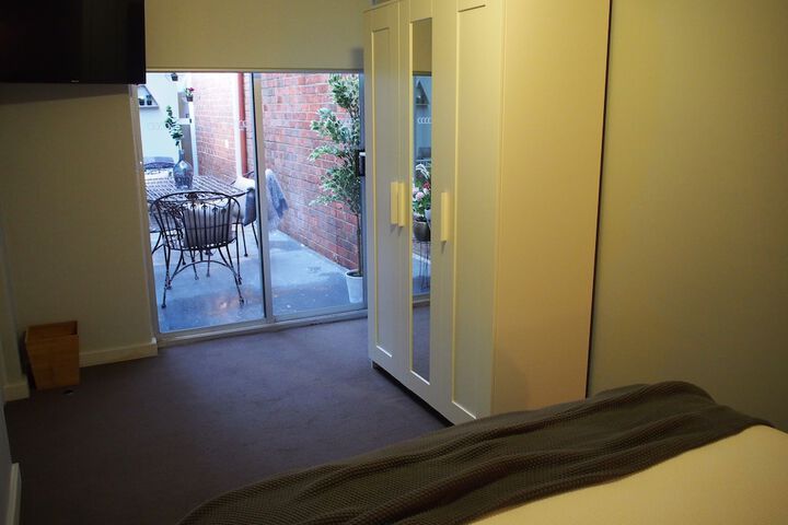 Room 7 of 38