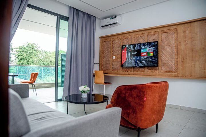 Room 42 of 85