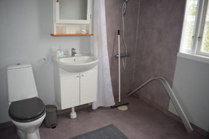 Room 12 of 62