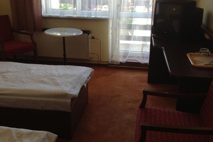 Room 19 of 65