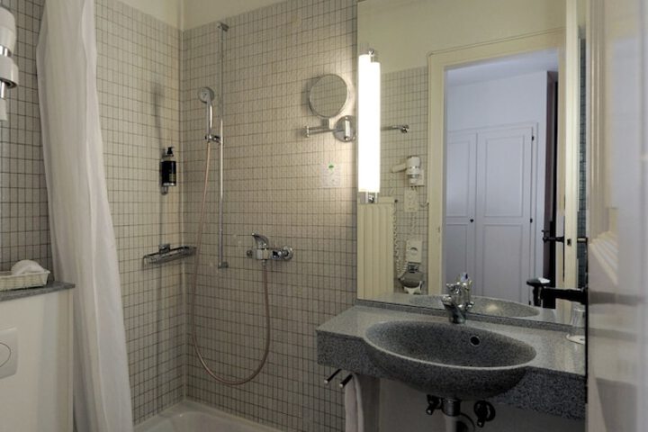 Bath Photo