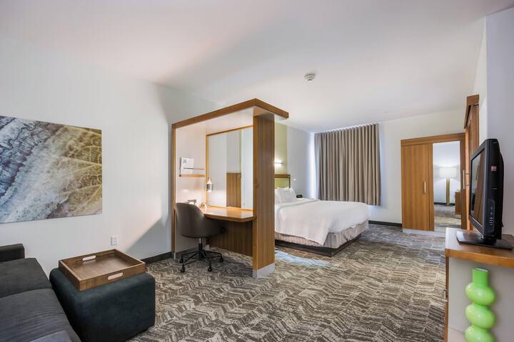 Room 21 of 44