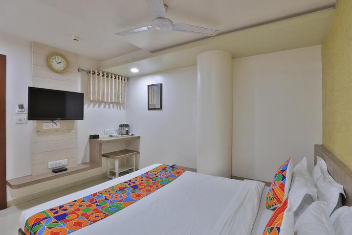 HOTEL IDEAL