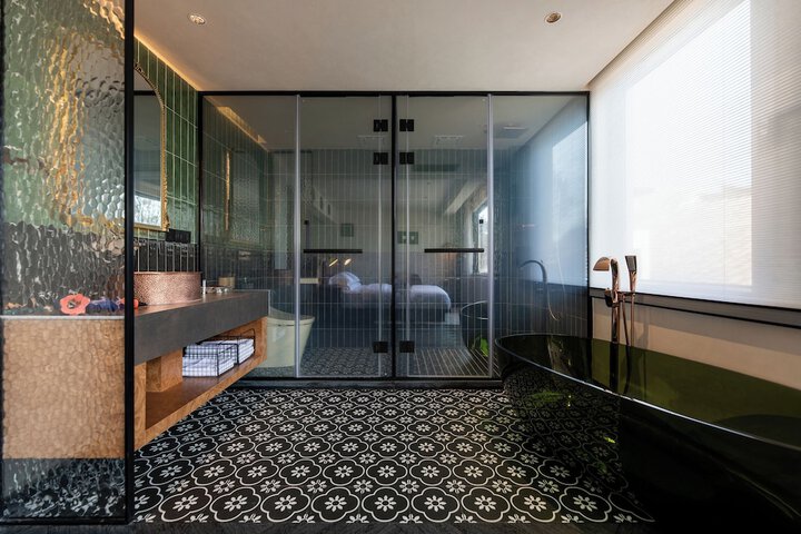 Room 75 of 123