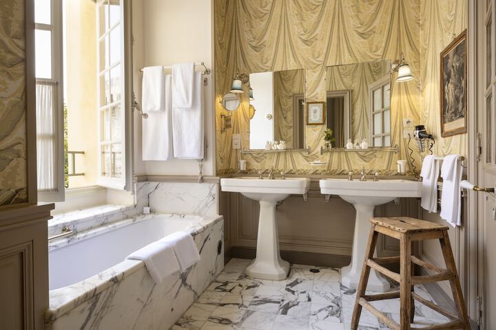 Bathroom Interior Photo